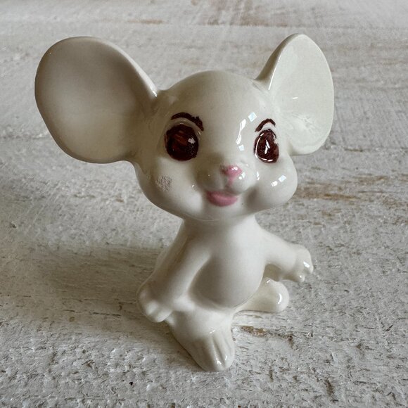 Vintage Big Ears Ceramic Mouse Figurine - Plain Mouse Decor - Picture 1 of 10
